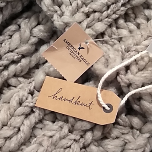 NWT American Eagle Outfitters scarf - Picture 3 of 4